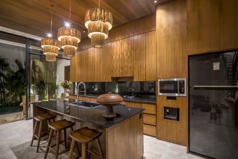Deluxe Villa, 3 Bedrooms, Private Pool, Pool View | Private kitchen | Fridge, microwave, oven, stovetop