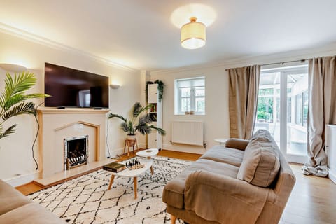 5 Stone Cottage Sitting Room - StayCotswold