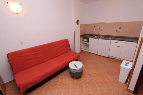 Apartment, 2 Bedrooms | Living area