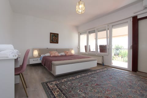 Double Room | Free WiFi