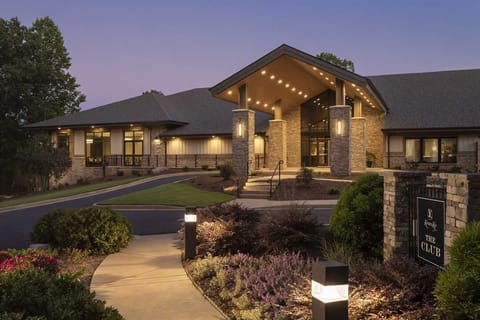 Condo is walking distance to the Keowee Key Clubhouse