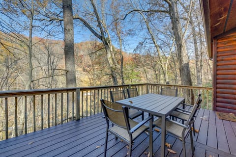 Waynesville Vacation Rental | 3BR | 2BA | 2,050 Sq Ft | 3 Steps Required