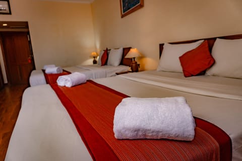 Deluxe Room | Select Comfort beds, free WiFi, bed sheets