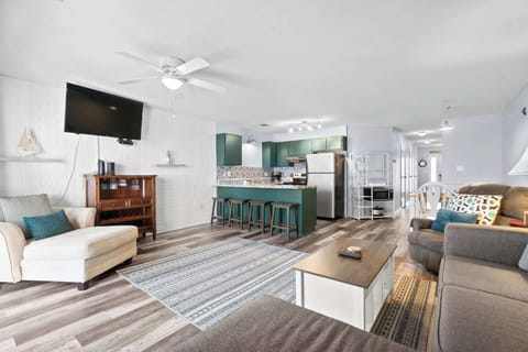 Updated and Modern Ground Floor