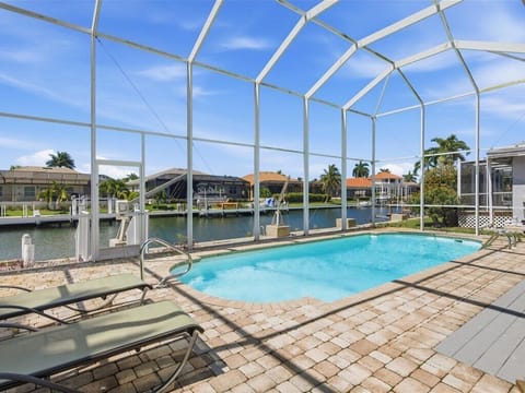 Pool & Water View