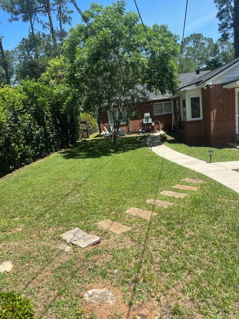 Rear Entrance/back yard