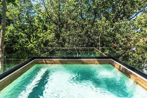 Private pool