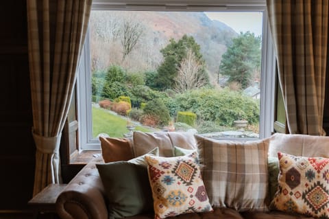 Cottage | Living area