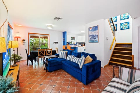 4 web or mls 2740 sw 28th ave