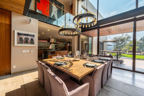 Superior House | Dining room