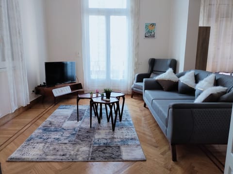 Deluxe Apartment | Interior