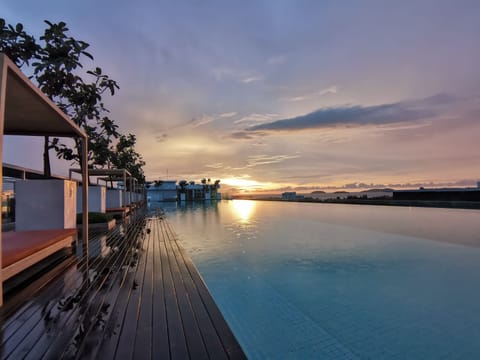 Rooftop pool