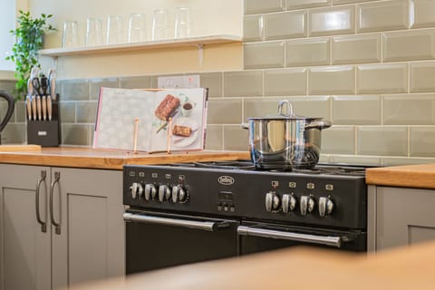 Lakeland cottage (6)