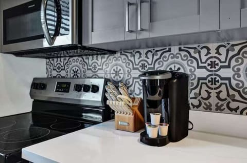 0c733905-47b8-4f5a-9ad9-9d73ab2c71cb