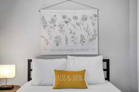 285d0dd7-7b34-4afb-84f3-0f37fb894353