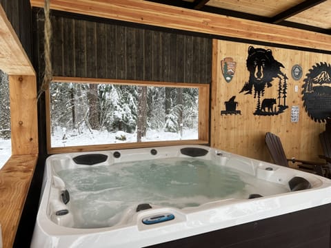 Hot tub for relaxing on a cold winter night