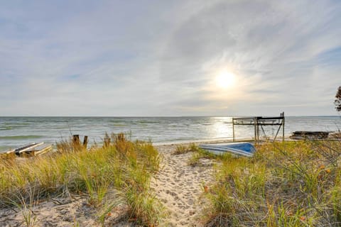 Au Gres Vacation Rental | 3BR | 2.5BA | Step-Free Entry | 1,400 Sq Ft