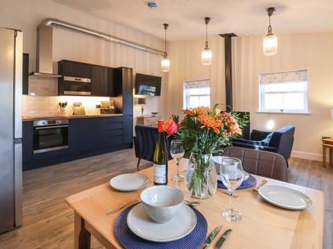 Fridge, dishwasher, electric kettle, toaster
