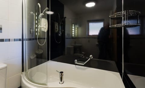 Free toiletries, hair dryer