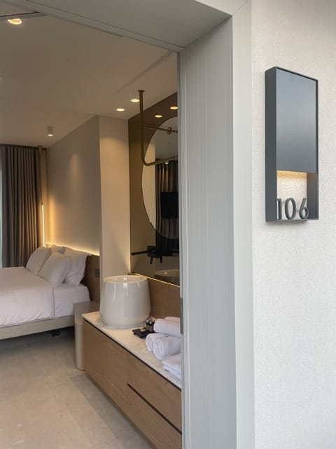 Deluxe Double Room, 1 King Bed | Egyptian cotton sheets, premium bedding, down comforters