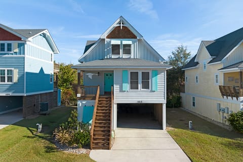 CLP113: Aqua Adventure | Front Exterior