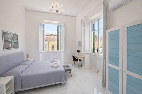 Family Suite | Egyptian cotton sheets, premium bedding, individually decorated