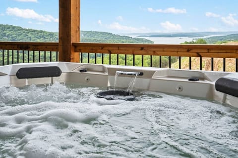 7 Person Hot Tub..., or 1 person - Soak your cares away...