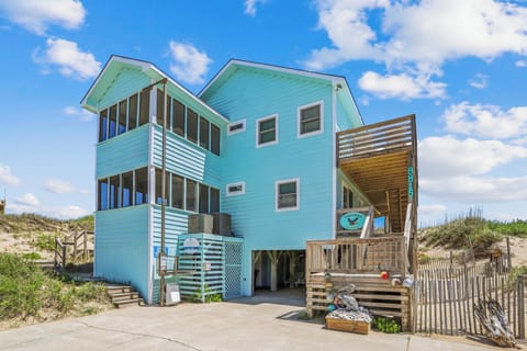 Exterior,8815 S Old Oregon Inlet Rd,