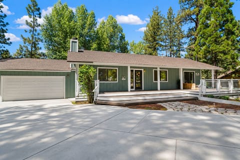 Single story with large driveway. Park up to 3 cars max in our driveway 