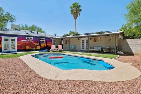 27-web-or-mls-1624-w-glenrosa-ave