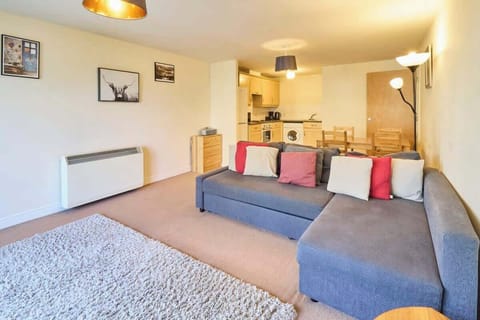 Bingley Court, Canterbury - Host & Stay