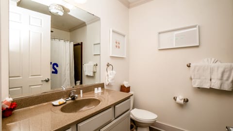 f0cff751-86f0-40dc-98f9-d2b810dcb55f