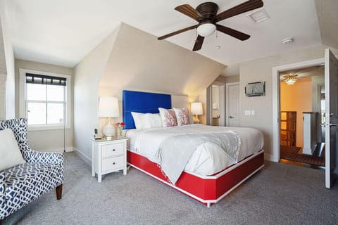 64W9thSt-KeenEyeMarketing-029