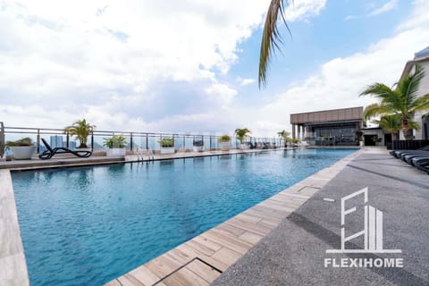 Rooftop pool