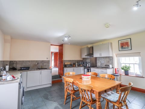 Fridge, electric kettle, toaster, cookware/dishes/utensils