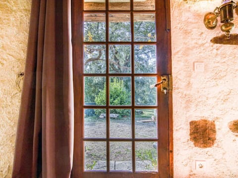 Brown, Property, Window, Plant, Wood, Azure, Textile, Interior Design, Architecture