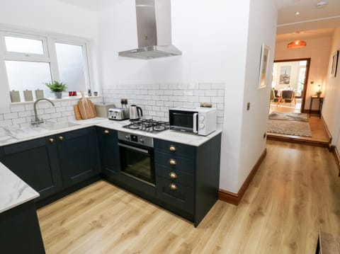 Fridge, dishwasher, electric kettle, toaster