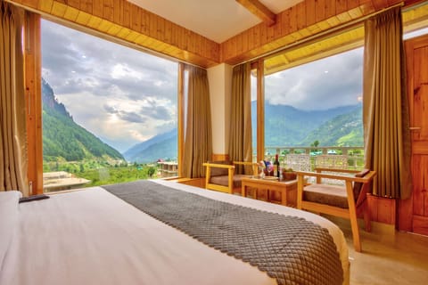 Premium Room, Balcony, Mountain View | Premium bedding, memory foam beds, free WiFi
