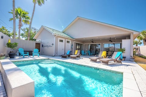 Large backyard for the whole family