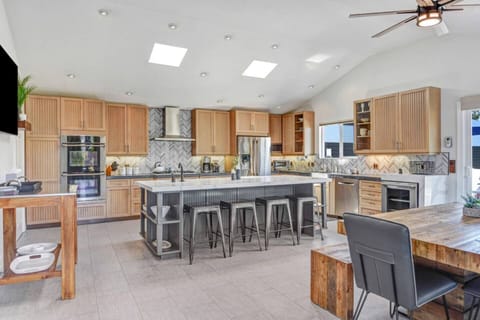 Full stocked Kitchen