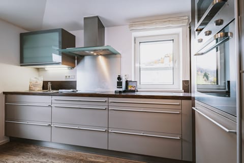 Apartment, 3 Bedrooms (Excl. 215 EUR cleaning fee) | Private kitchen | Fridge, oven, stovetop, dishwasher