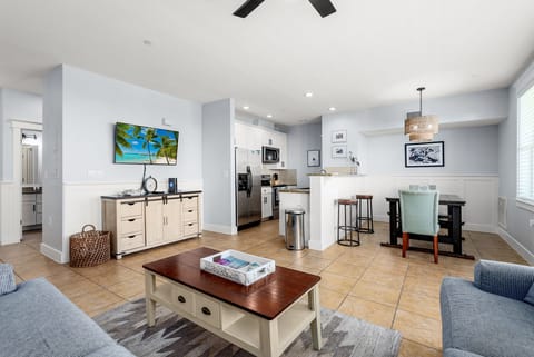 Beautiful unit with front row ocean views located in Pointe West 
Hosted by Pointe West Vacation