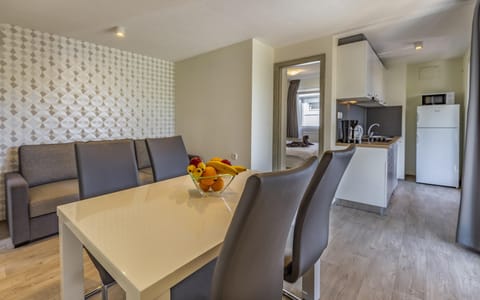 70-cm flat-screen TV with satellite channels