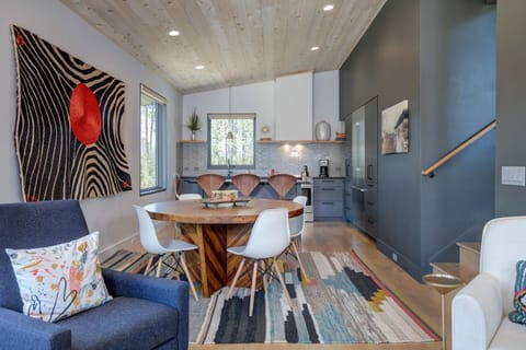 House, 3 Bedrooms | Private kitchen | Coffee/tea maker