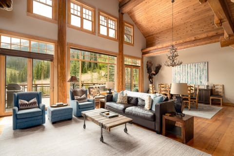 Cottage, 3 Bedrooms | Living area