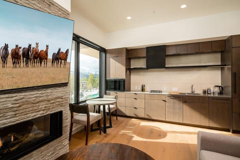 Condo, 1 Bedroom | Private kitchen | Coffee/tea maker