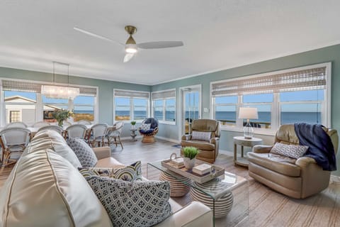 5-star home with open concept living and sweeping, uninterrupted ocean views