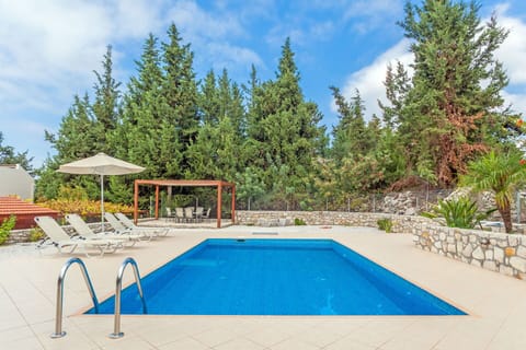 Building Exterior, Outdoor, Pool