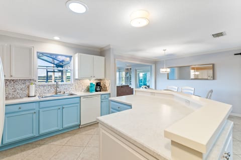 Comfortable and beautiful kitchen