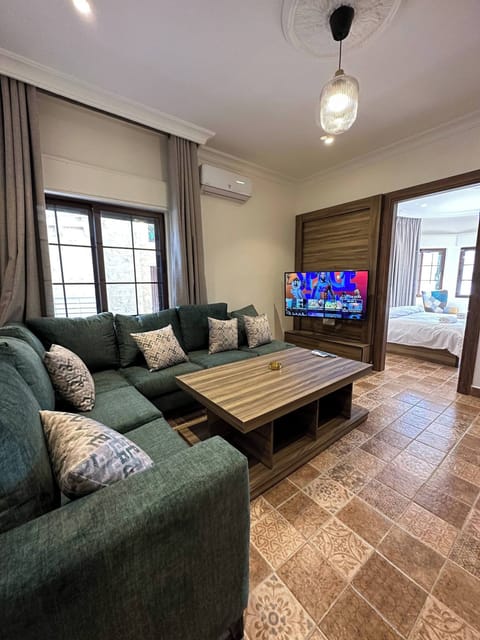 Apartment, 1 Bedroom, Accessible, Smoking | Room amenity